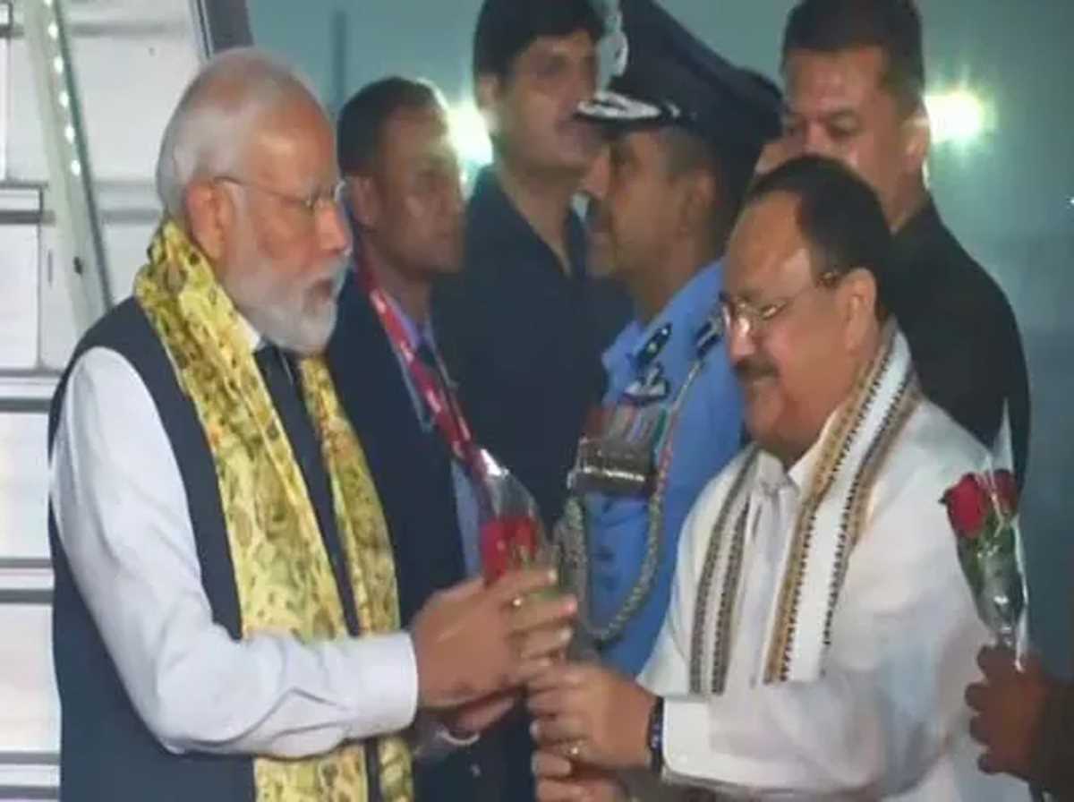 पीएम मोदी 6 दिन बाद भारत लौटे, दिल्ली एयरपोर्ट पर भव्य स्वागत